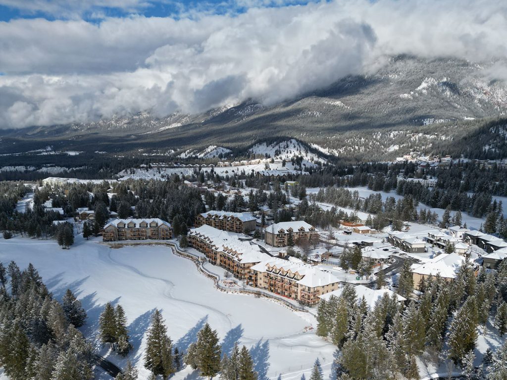 Radium Hot Springs - Bighorn Meadows Resort